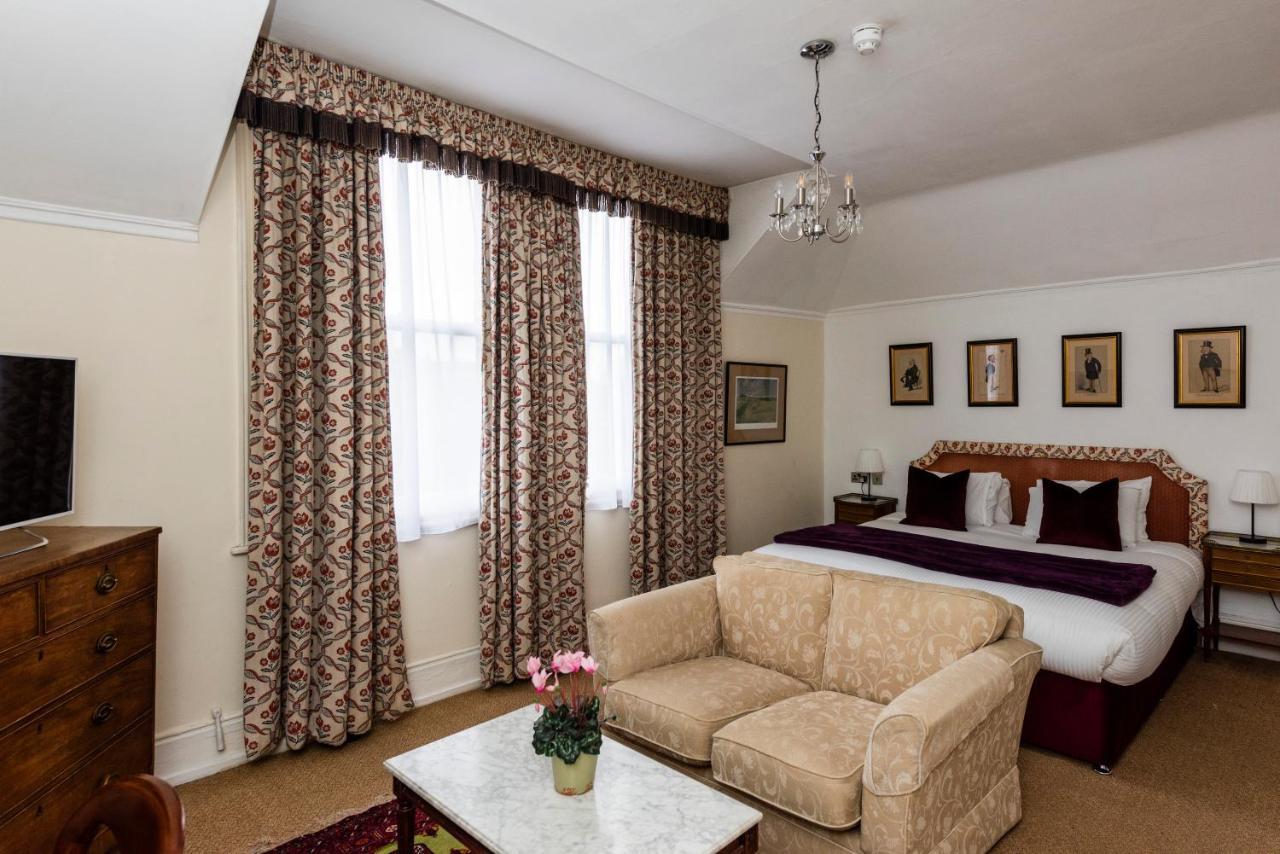 The George Inn Oakham Extérieur photo