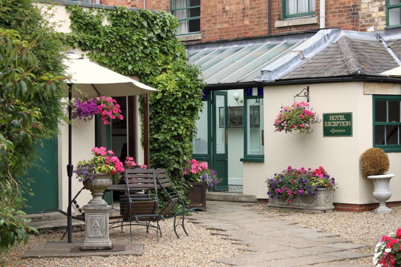 The George Inn Oakham Extérieur photo